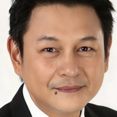 Songsit Roongnophakunsri