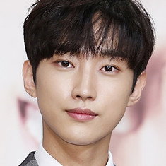 Jung Jin-young